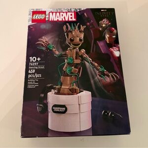 Marvel official collectible lego set groot guardians of the galaxy